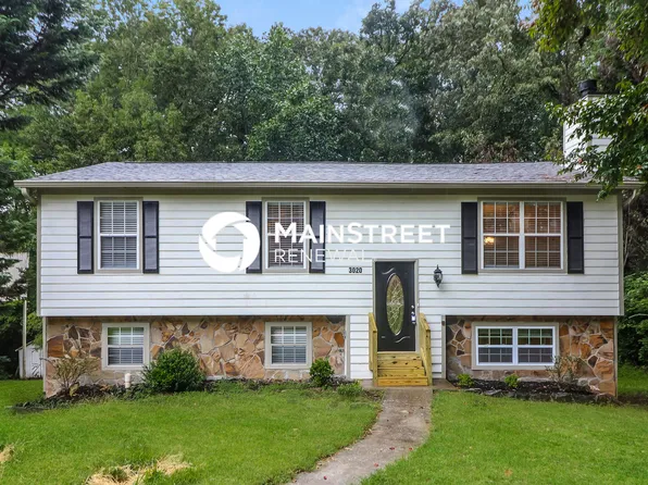 3020 Orbit Cir, Ellenwood, GA 30294