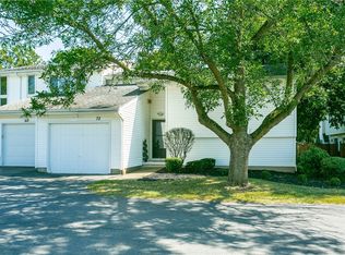 72 Blue Ridge Rd, Penfield, NY 14526