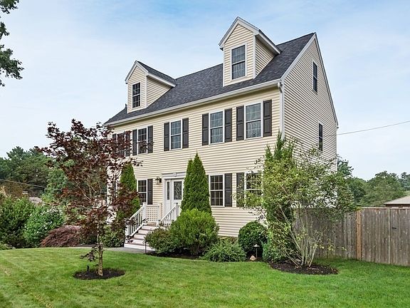 3rd image of 3 Crawford Dr