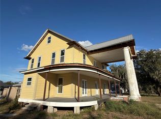 701 1st St NE, Fort Meade, FL 33841