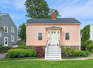 12 Lincoln Ave, Marblehead, MA 01945