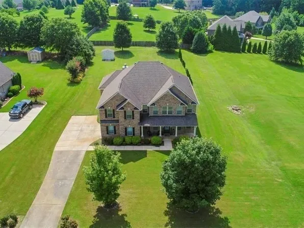213 Manresa Ct, Hampton, GA 30228