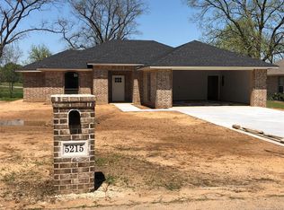 5215 Roadrunner Dr, Durant, OK 74701