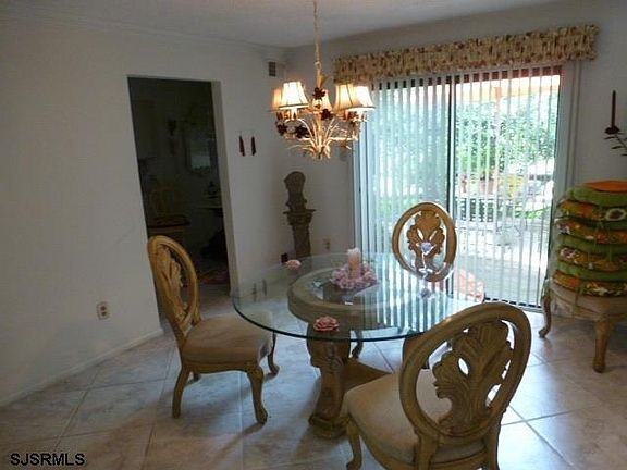 3rd image of 23 N Quail Hill Blvd