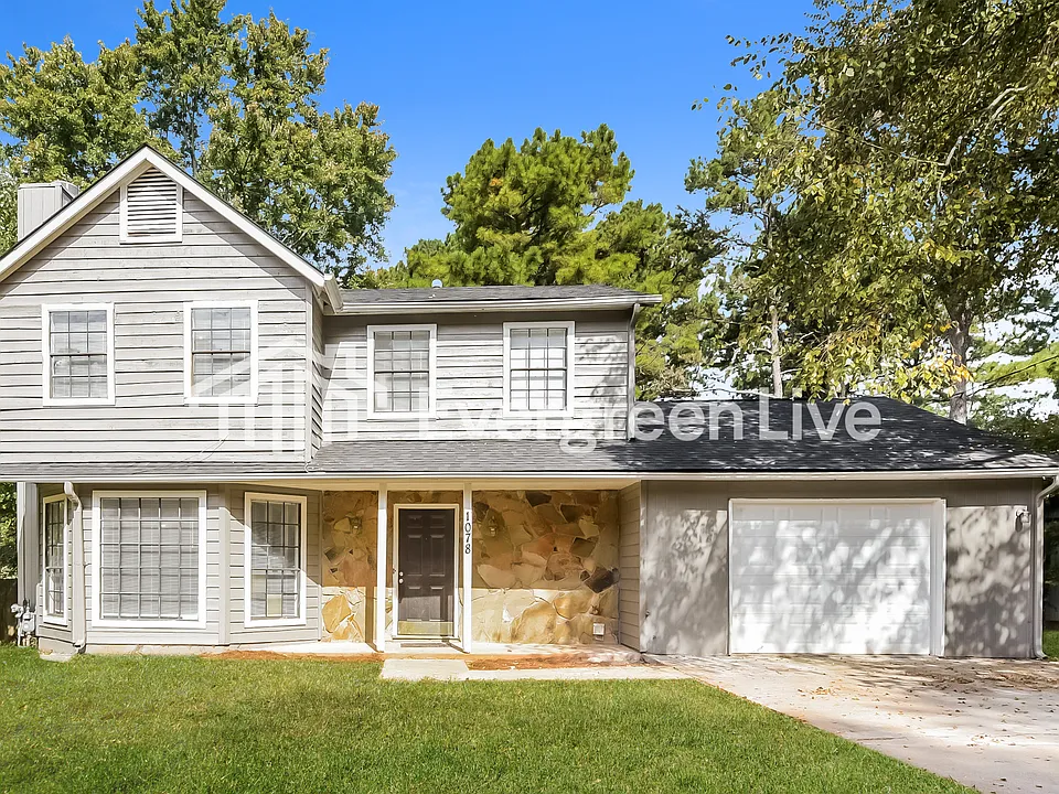1078 Forest Path