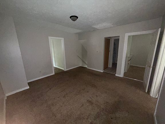 3rd image of 331 N Temple Ave #D