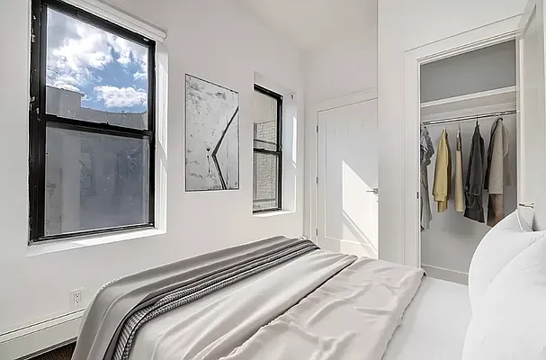 Rented by REAL New York | media 6