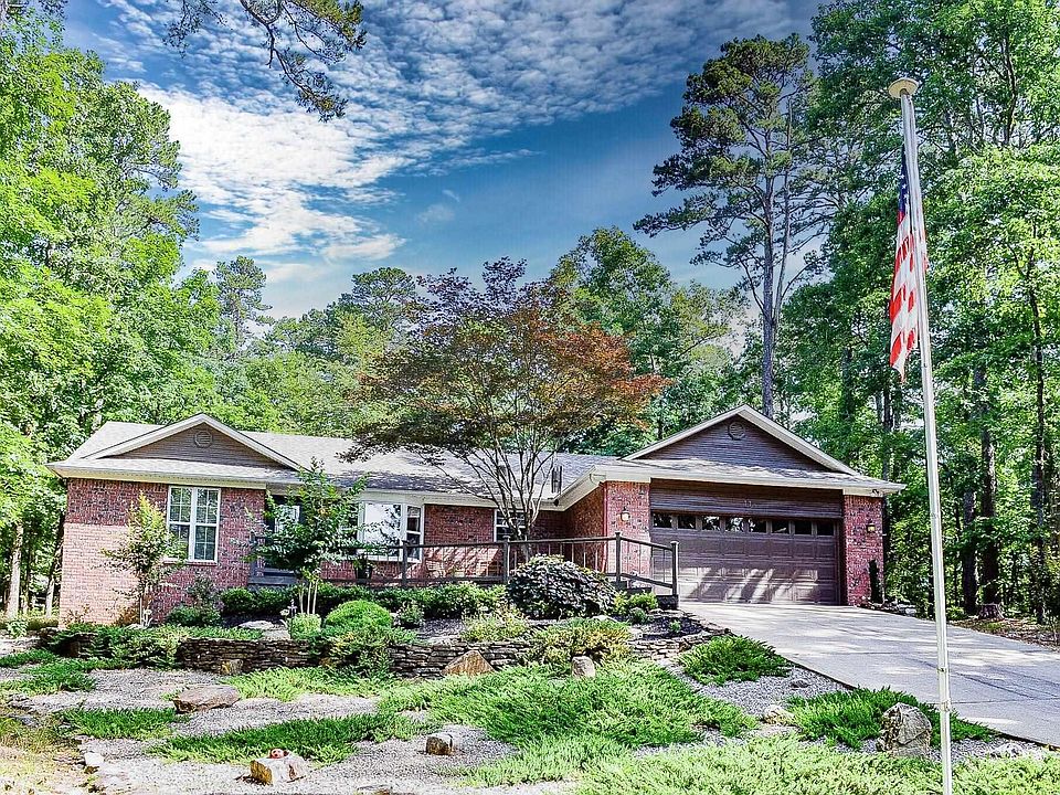 1st image of 11 Alicante Ln