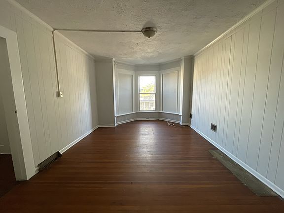 2nd image of 1809 Cliff St #A