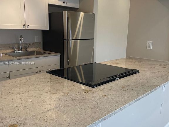 4th image of 835 Lenox Ave APT 314