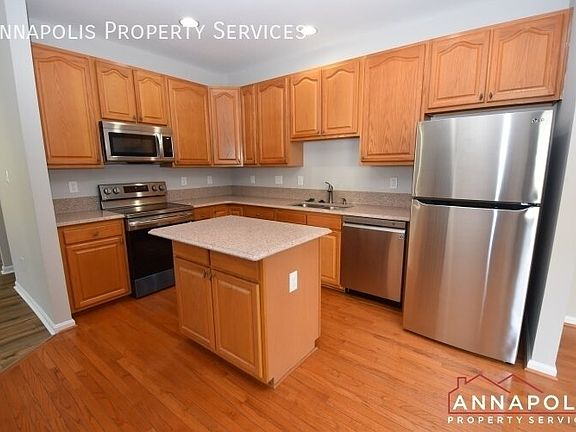 3rd image of 225 Tilden Way