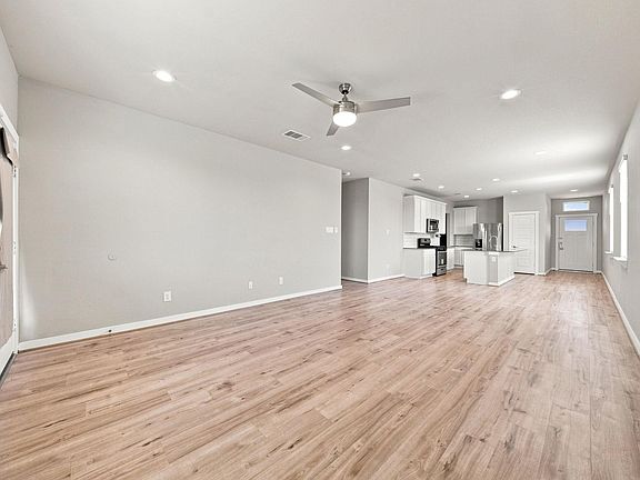 5th image of 2807 Chancery Summit Ct