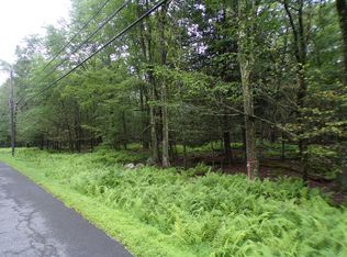 Cobblewood Rd, Gouldsboro, PA 18424