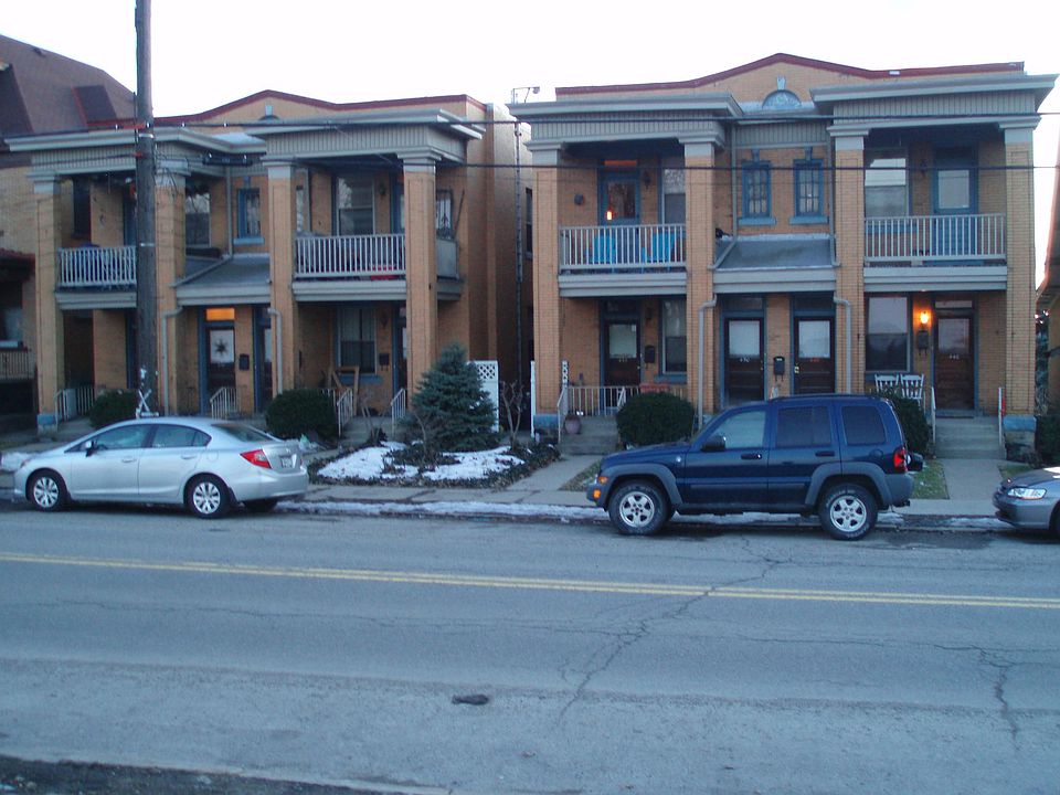 BUILDING FRONT