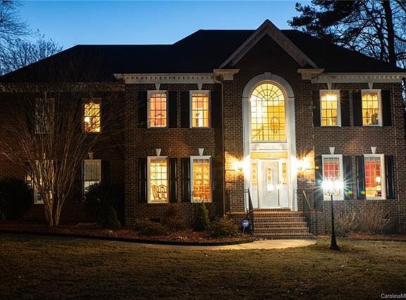 3rd image of 6503 Farmlake Dr