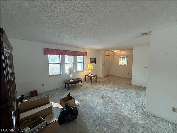 5th image of 619 Glenn Ave