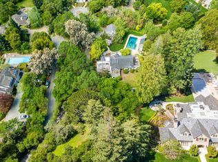 226 Park Ln, Atherton, CA 94027