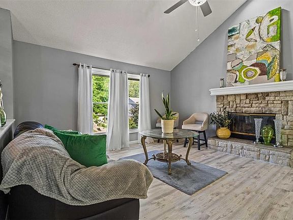 4th image of 8105 N Everton Ave