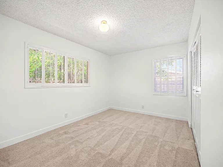4413 Canoga Dr — Photo 22