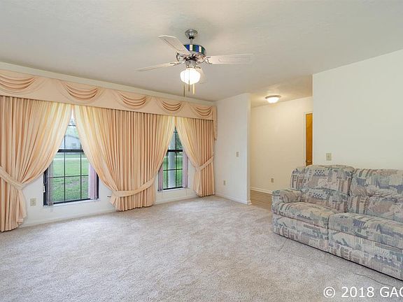 3rd image of 4727 NW 105th Ln