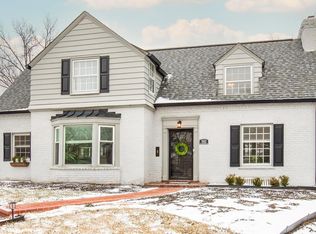 502 Old Bonhomme Rd, Saint Louis, MO