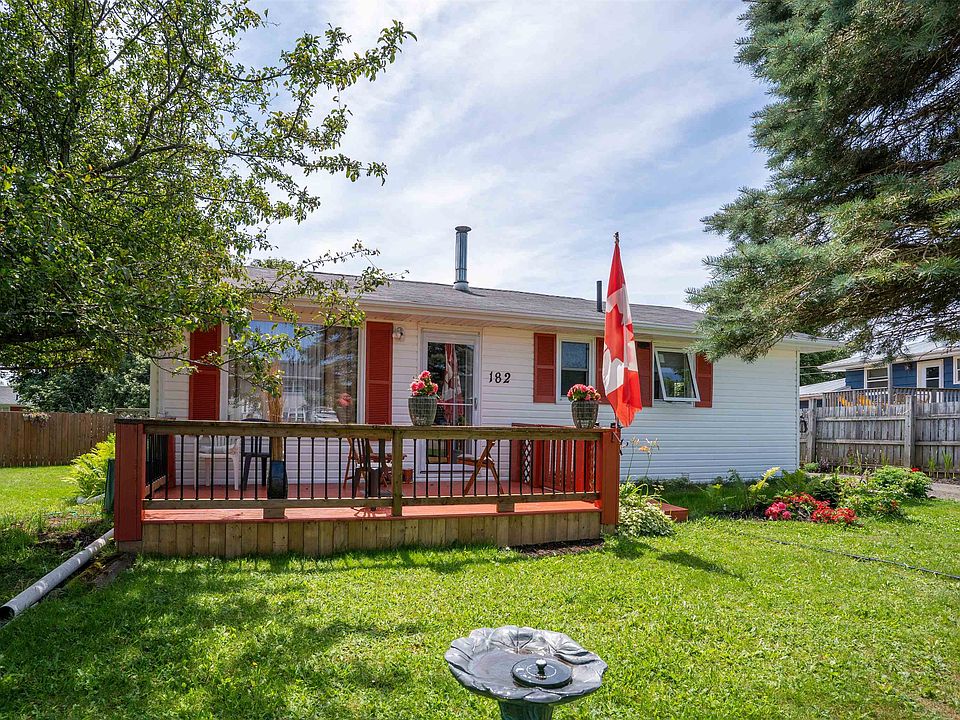 1st image of 182 Parkwood Cres