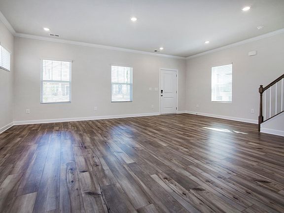 4th image of 11214 Broadbent Ct