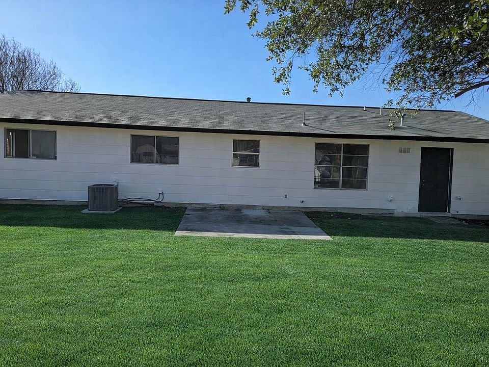 2nd image of 5855 Castle Brook Dr