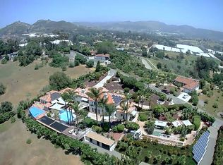 1751 Robinhood Rd, Vista, CA 92084