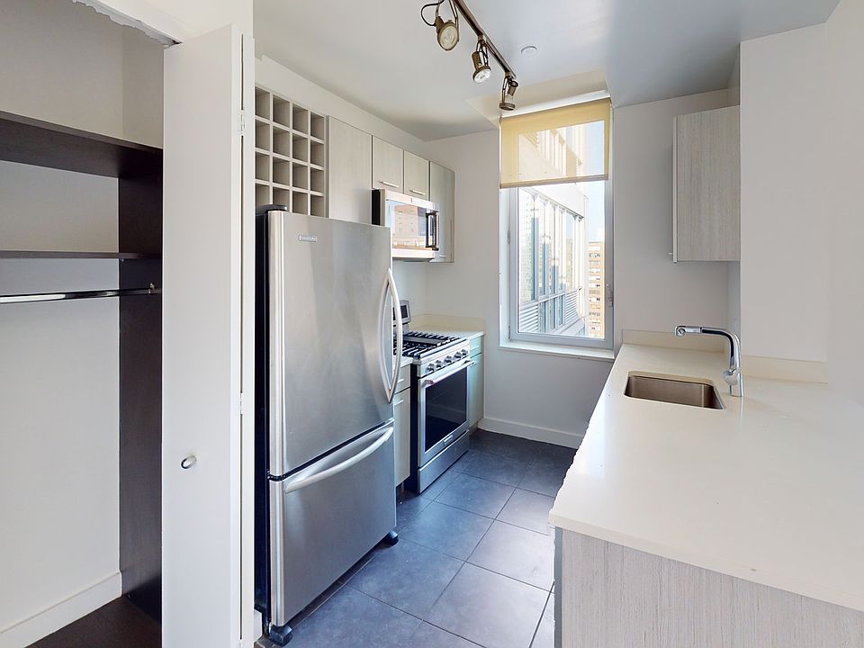 1st image of 801 Amsterdam Ave APT 11A