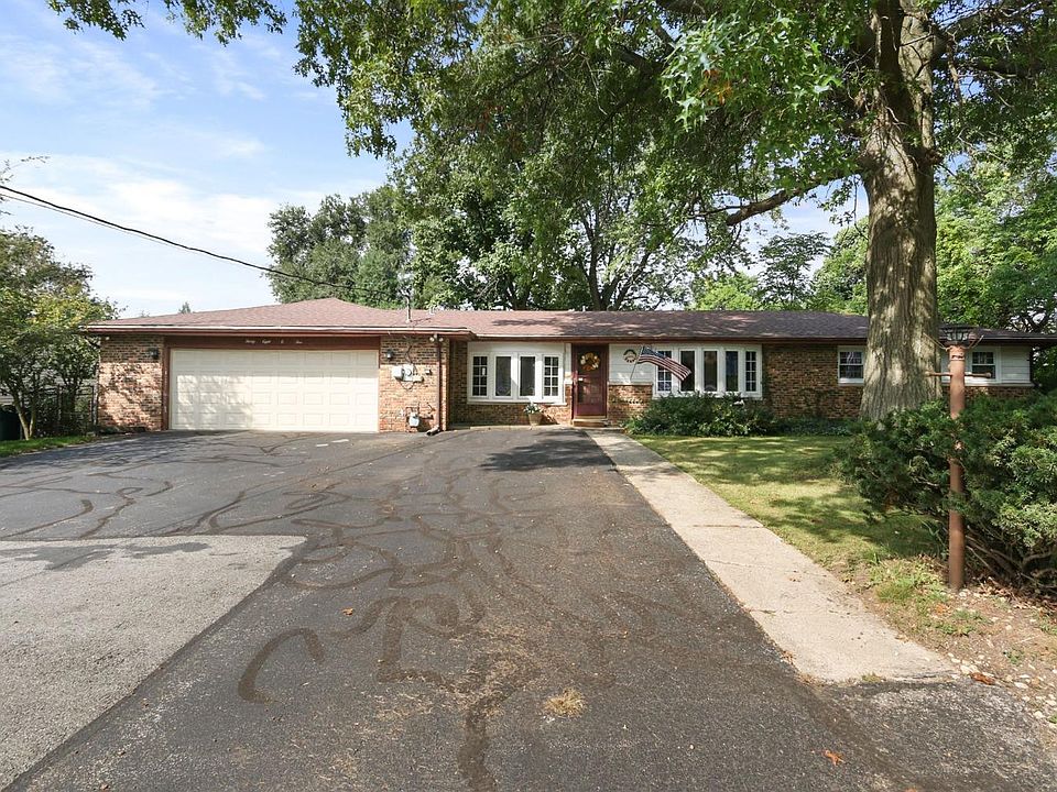 1st image of 3805 Summit Dr