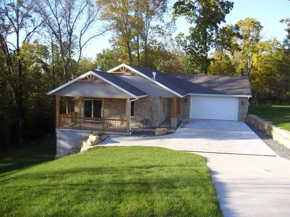 1675 Bianca Dr, Dubuque, IA 52003