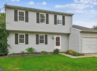 1210 Hunter Rd, Pasadena, MD 21122