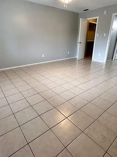 2308 W Elisa Ln Photo 1