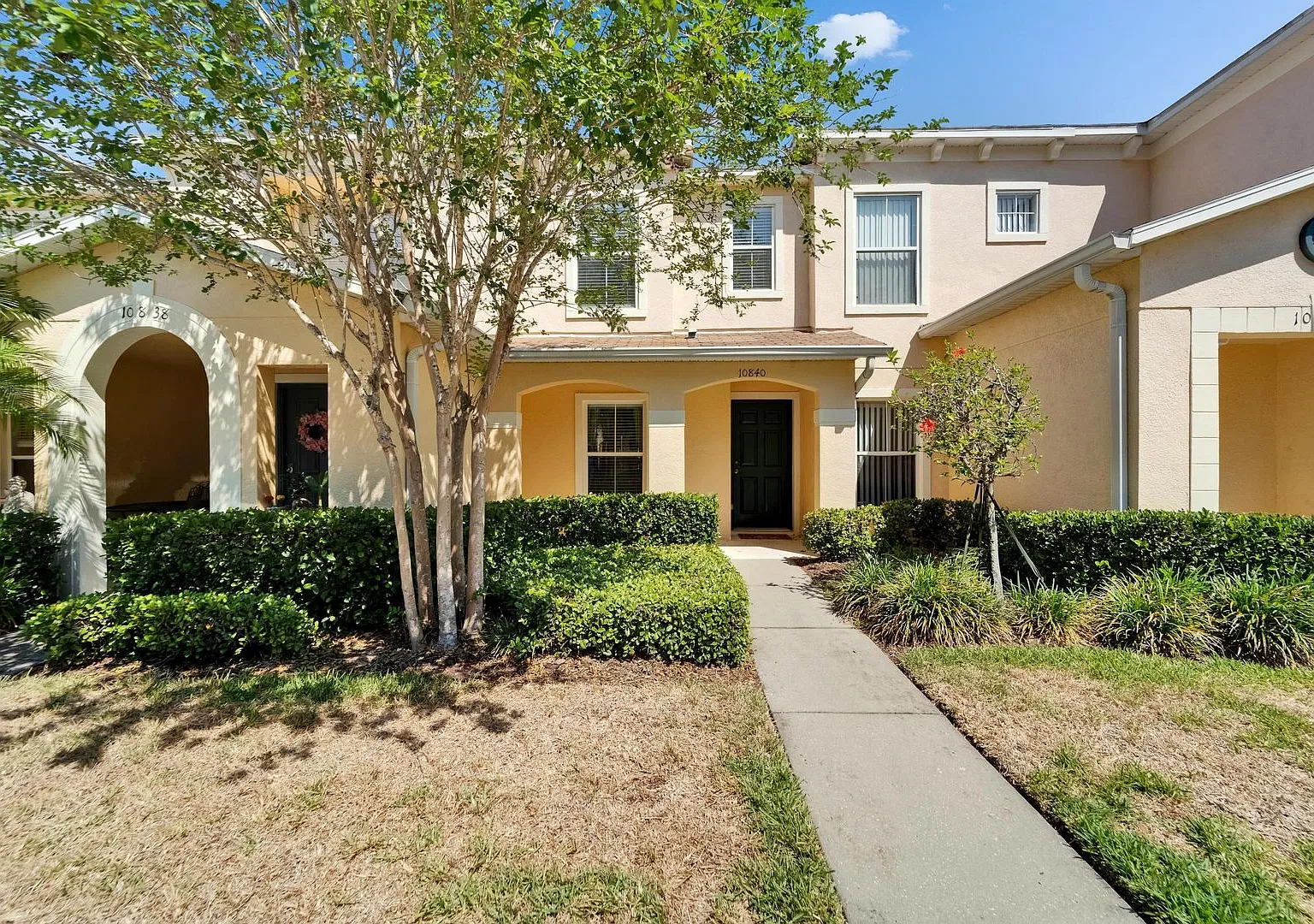 Must see! Spacious 2-Bedroom, 2.5-Bathroom Condo in Riverview, FL — Photo 1