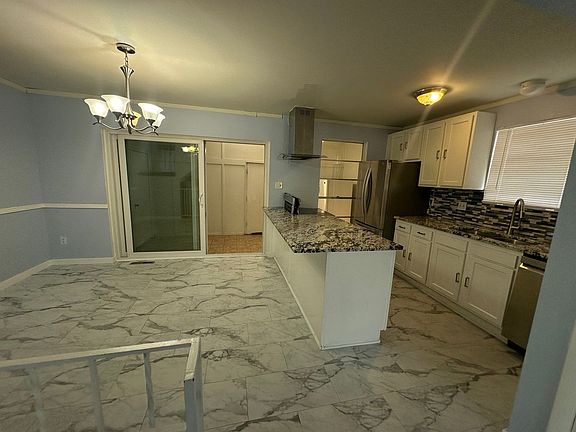 4th image of 12039 E Canal Dr