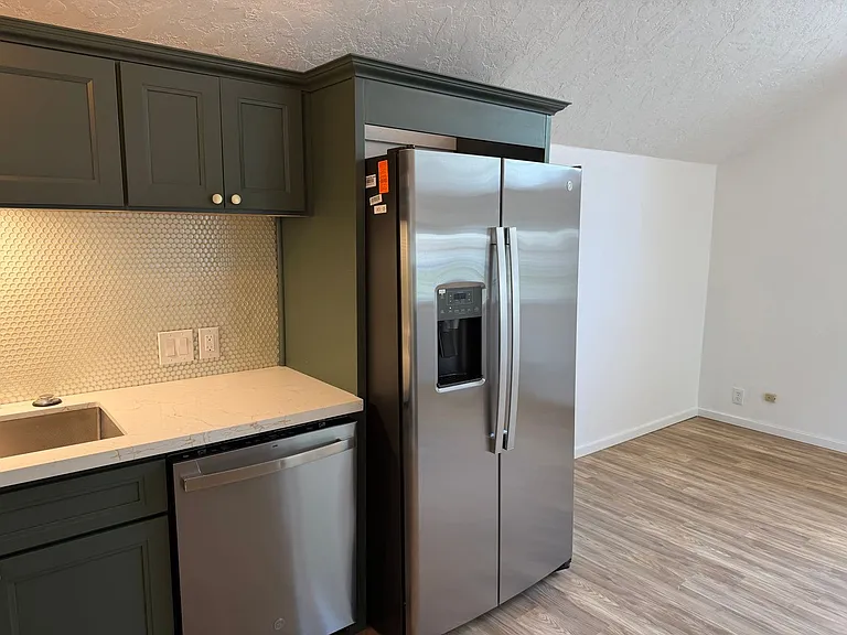 1785 W 14th Ave #B — Photo 17