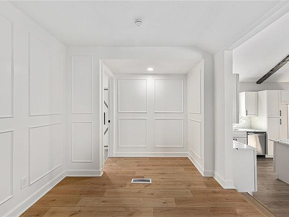 5th image of 3040 S 65th St