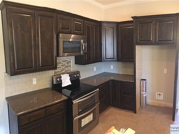 2nd image of 2714 Beaver Ln