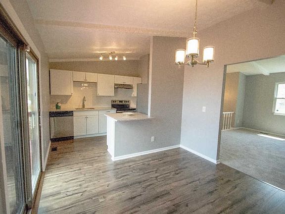 2nd image of 1564 Hazelgrove Dr