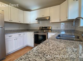 312 Plaza Dr, Dover, NH 03820