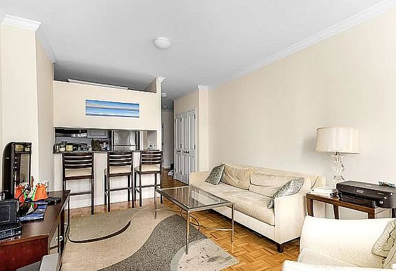 3rd image of 400 E 90th St APT 9F