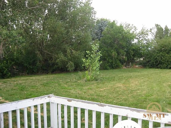 5th image of 360 Coulee Dr