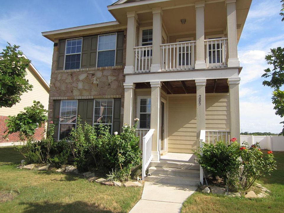 1st image of 205 Yucca House Dr
