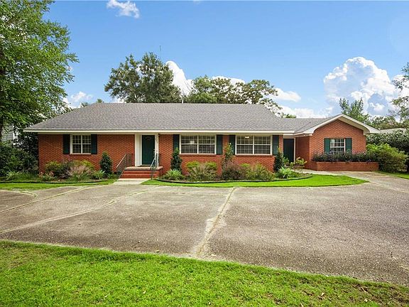 4th image of 339 Bromley Pl