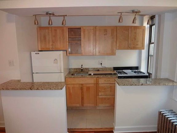 3rd image of 4526 44th St APT 6B