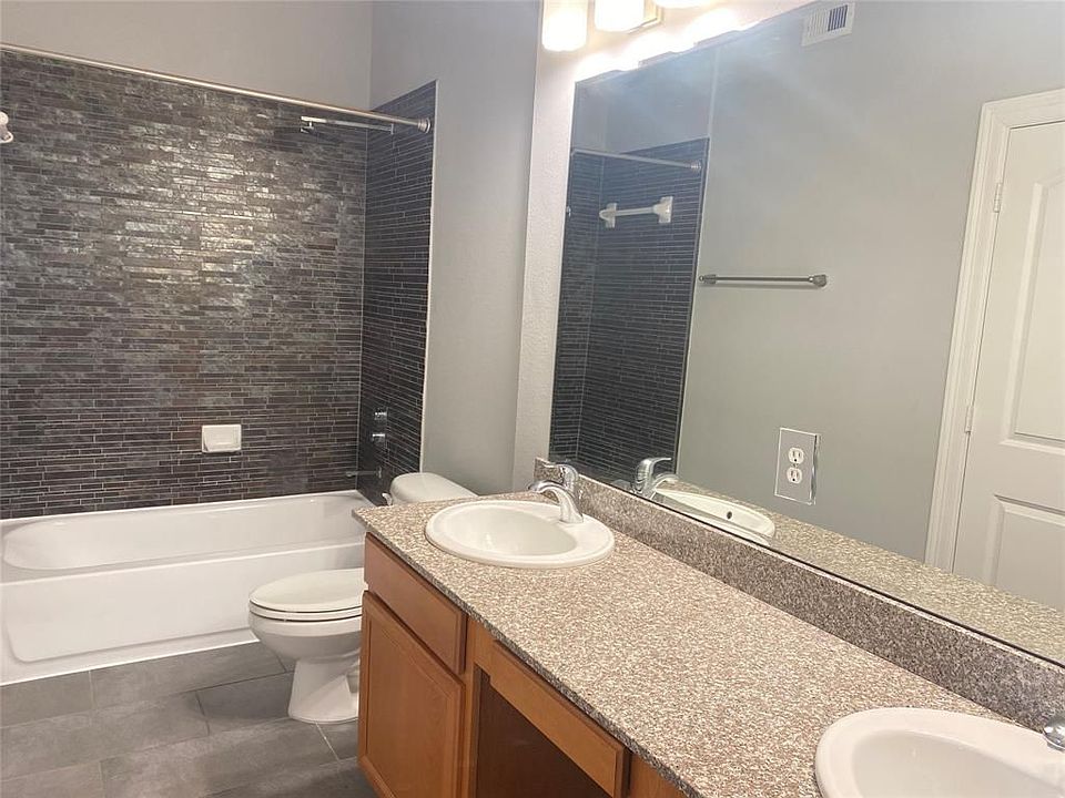 1st image of 3501 Chenevert St #20