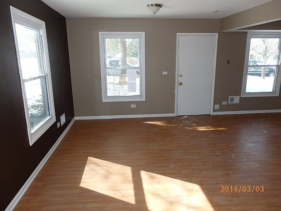 4th image of 23 Fernwood Dr #B