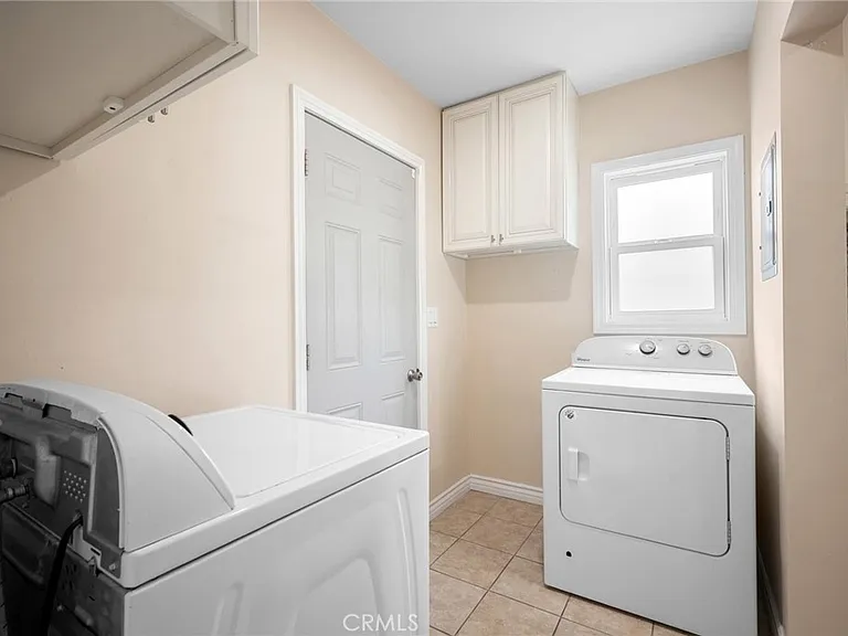 528 Ivy St — Photo 18