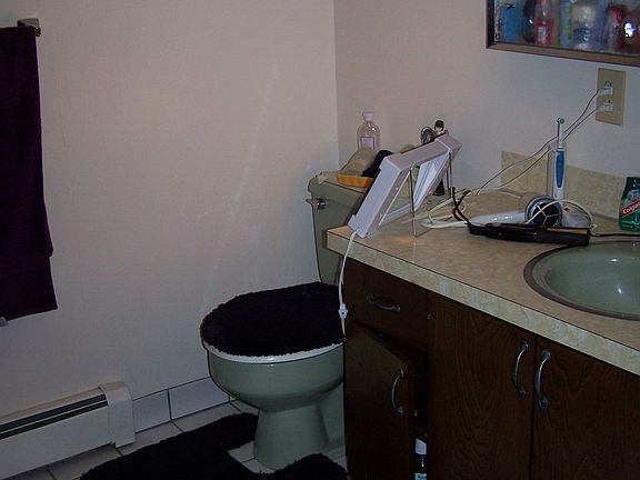 2nd bathroom